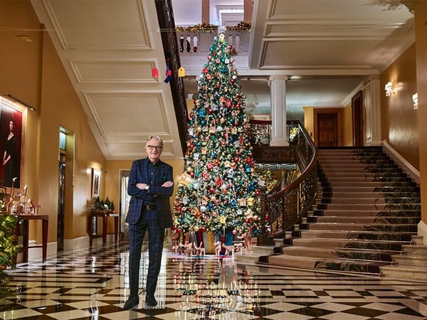 The Claridge’s Christmas Tree 2024 by Sir Paul Smith brings together two illustrious British names to reveal a traditional 20ft Christmas tree sitting in a Signature Striped barrel and decorated with Paul Smith colourful baubles, ribbon and over 100 bespoke birdhouses.